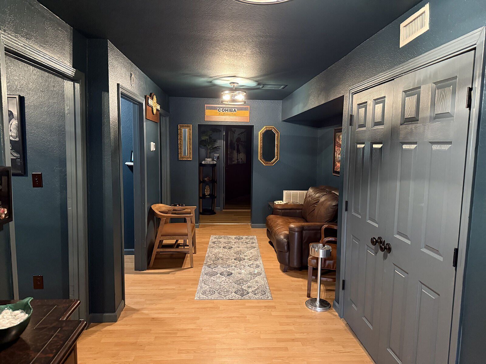 Marion Cigar Shop 5.jpg